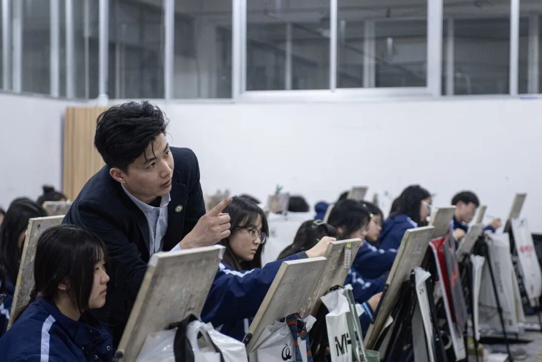 翰墨起舞展锋芒国开艺苑谱新篇菏泽国开中学2023级艺术联考大捷_33.jpg